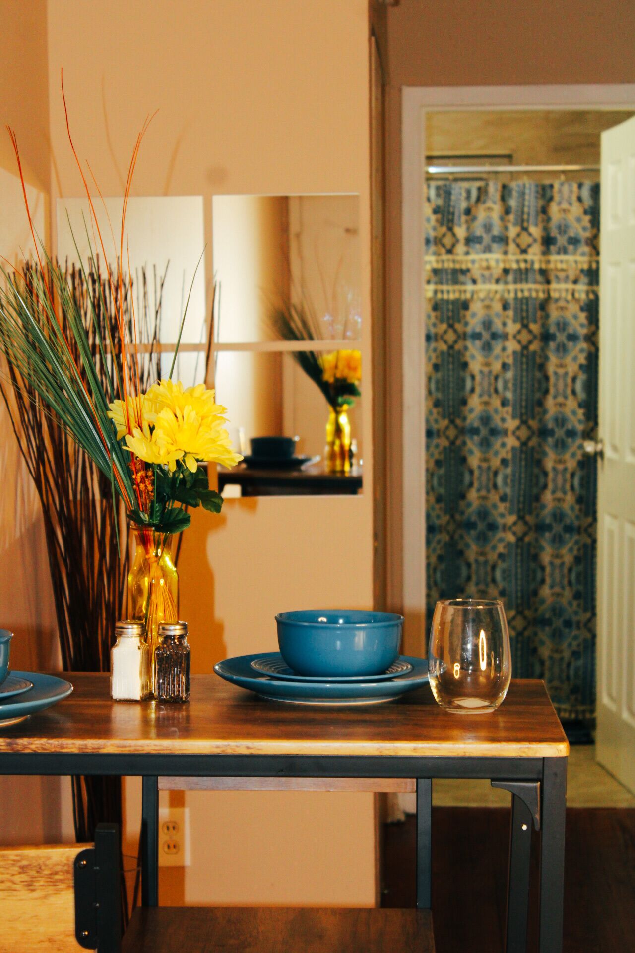 Feel mellow and relaxed with a sun kiss of yellow 🌞