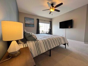 3 bedrooms, desk, iron/ironing board, free WiFi