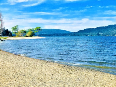 Golf and lake front property with the most amazing views in the valley.
