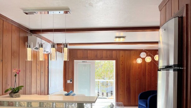 Interior - New*Quiet Nature view #3; 1/1, pool, walk to beach (Fort Myers Beach)