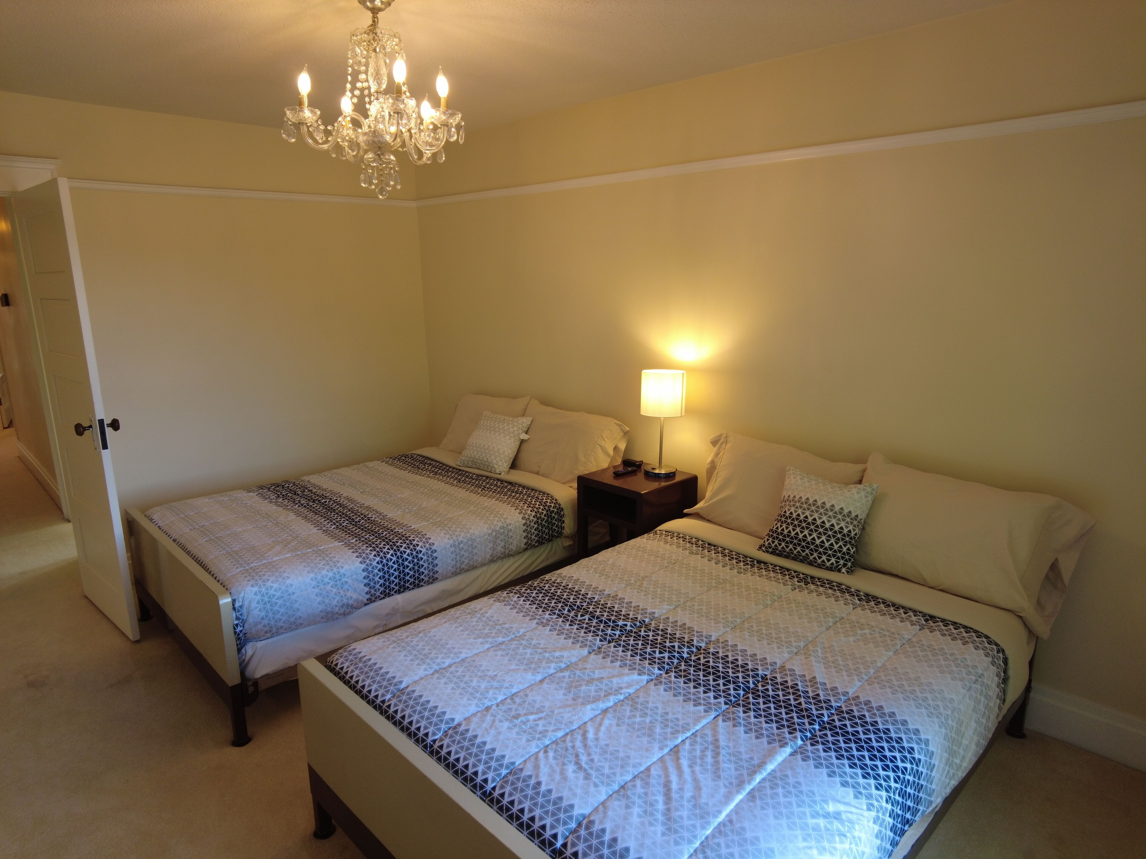 4 bedrooms, WiFi, bed sheets