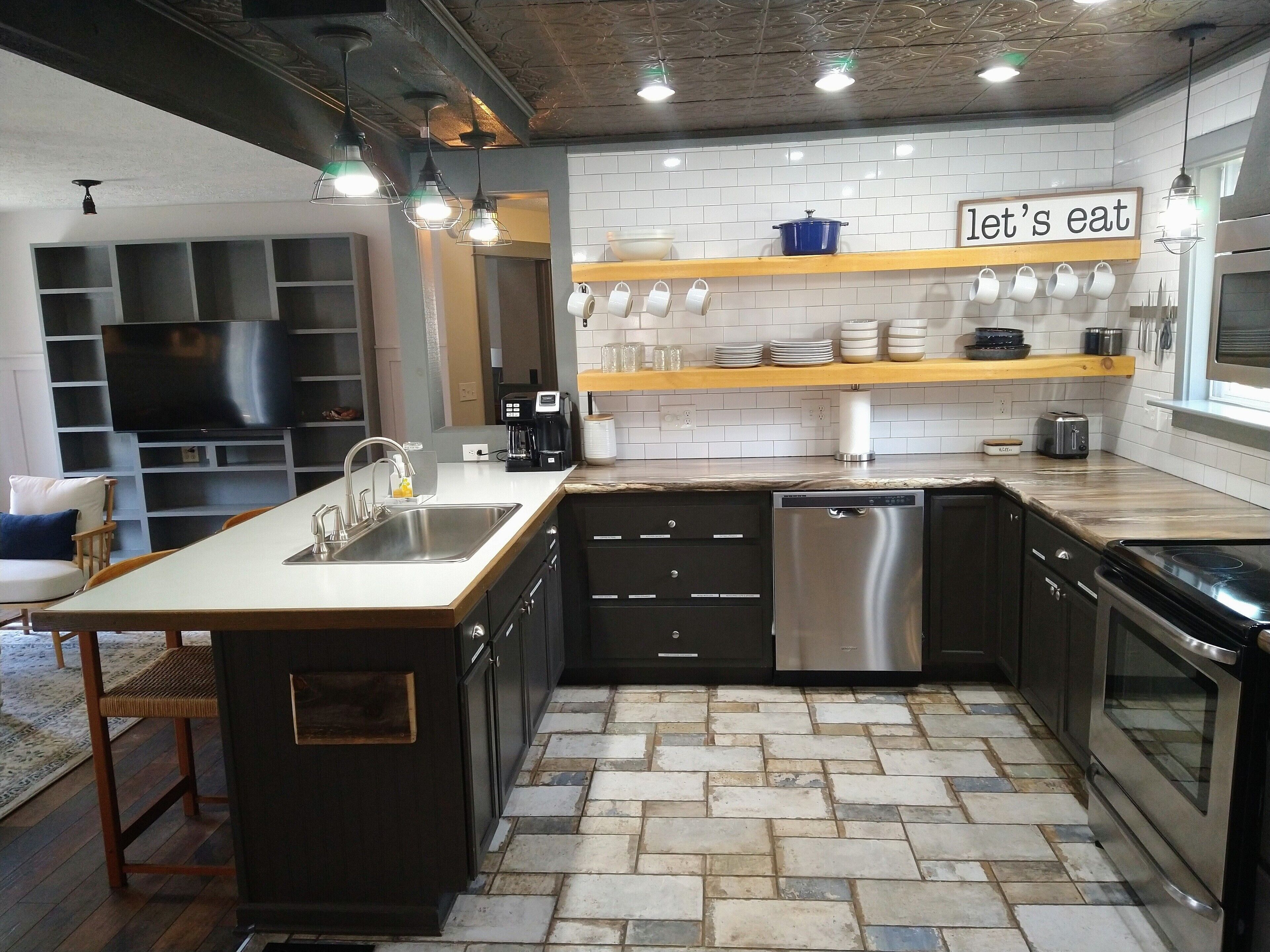 Sugar Maple Cottage-Secluded Mountain Retreat near Clayton & Highlands