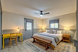 4 dormitoris, escriptori i planxa i posts de planxar 