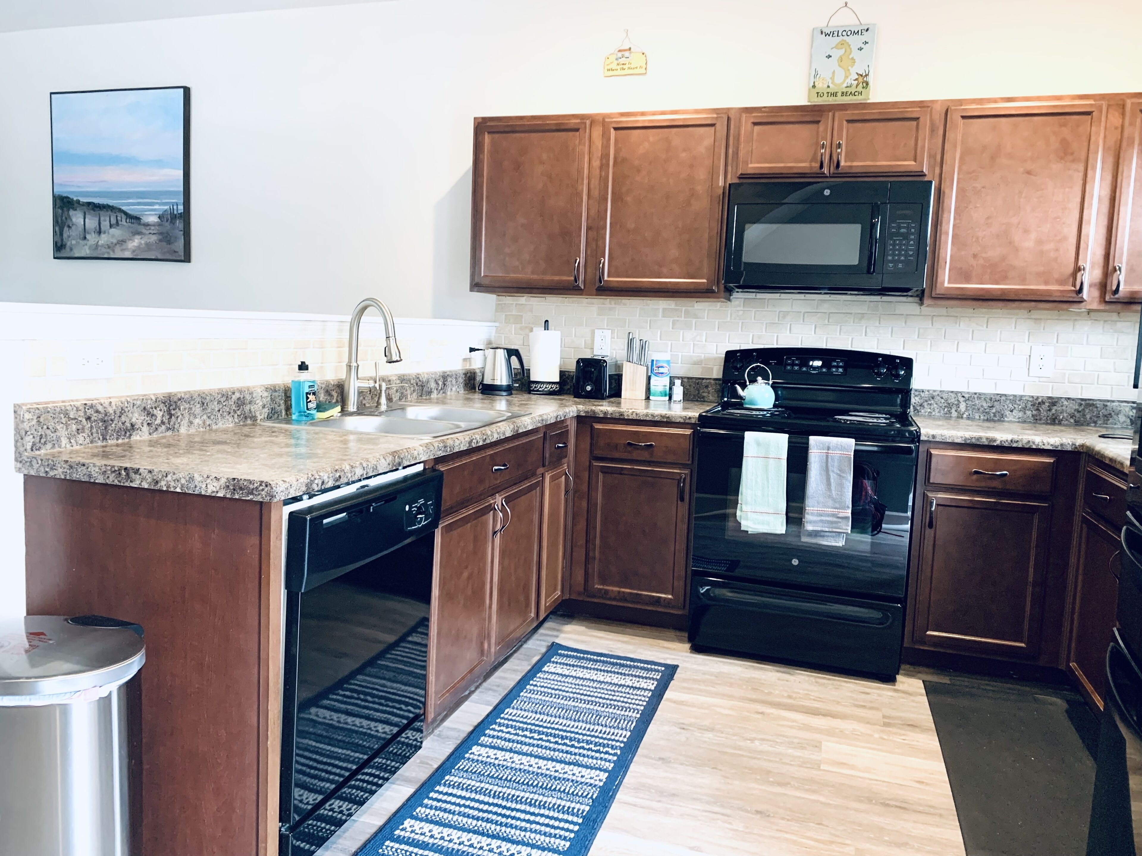 Carolina Beach Home for couples and family/Free Parking/ Quality home