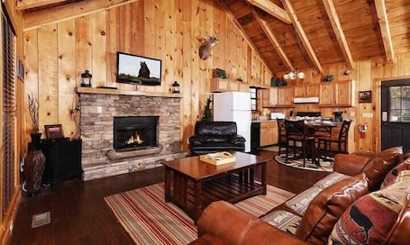 Basic Cabin | Iron/ironing board, bed sheets