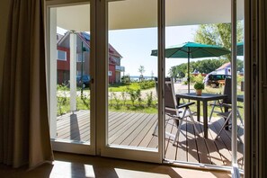 Unclassified image, 5 of 19, button