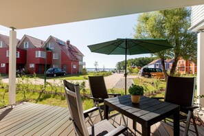 Unclassified image, 3 of 19, button