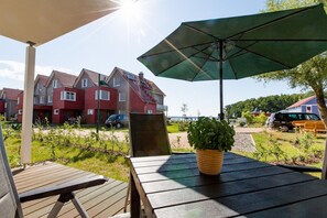 Unclassified image, 2 of 19, button