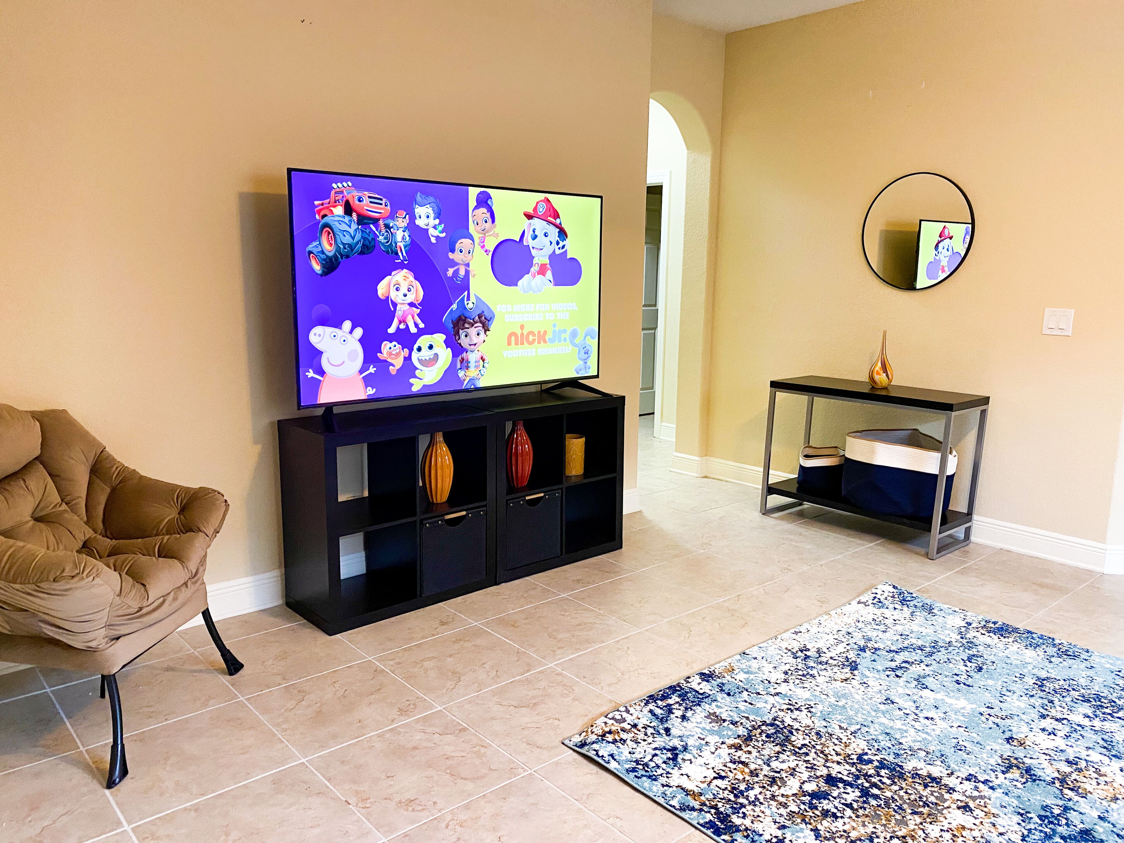 Cozy home on the water with plenty of sleep space