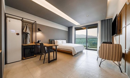 Decoración personalizada, muebles diferentes y wifi gratis