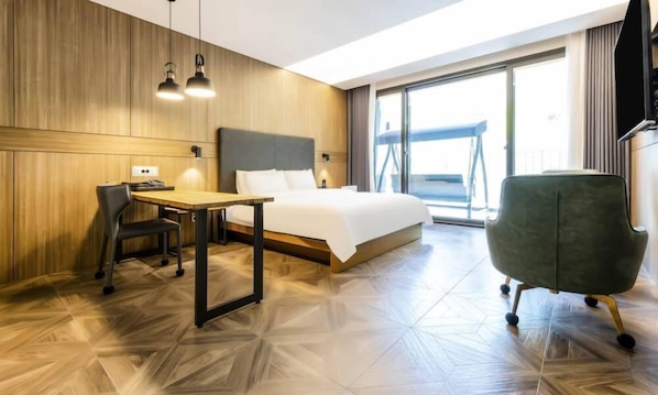 Premium C | Individually decorated, individually furnished, free WiFi, bed sheets