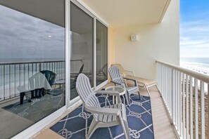 Terrace/patio - BeachFront - Ocean View- Majestic Beach Resort 712 (Panama City Beach)
