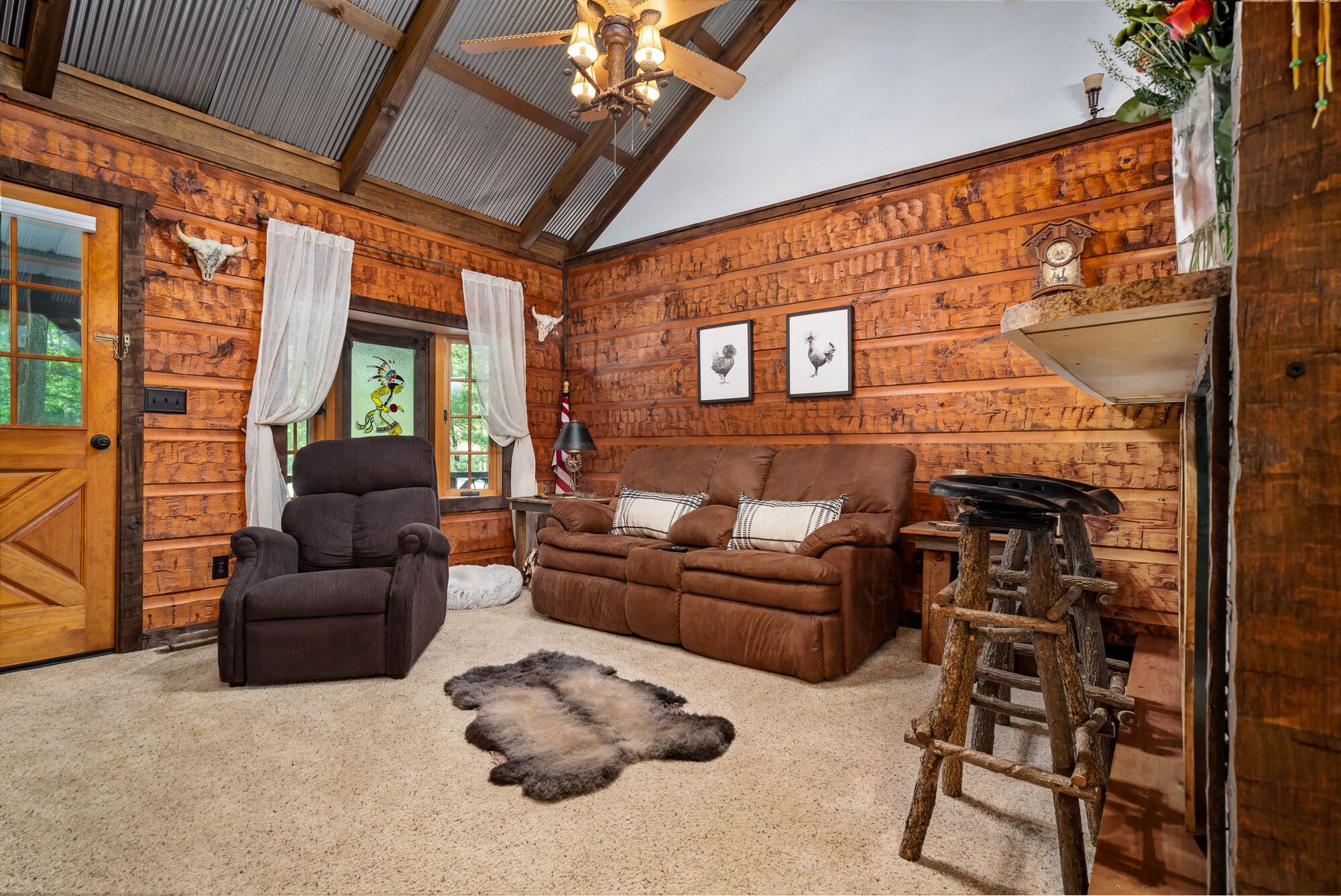 Big South Fork Equestrian Cabin & Barn with RV Hookups