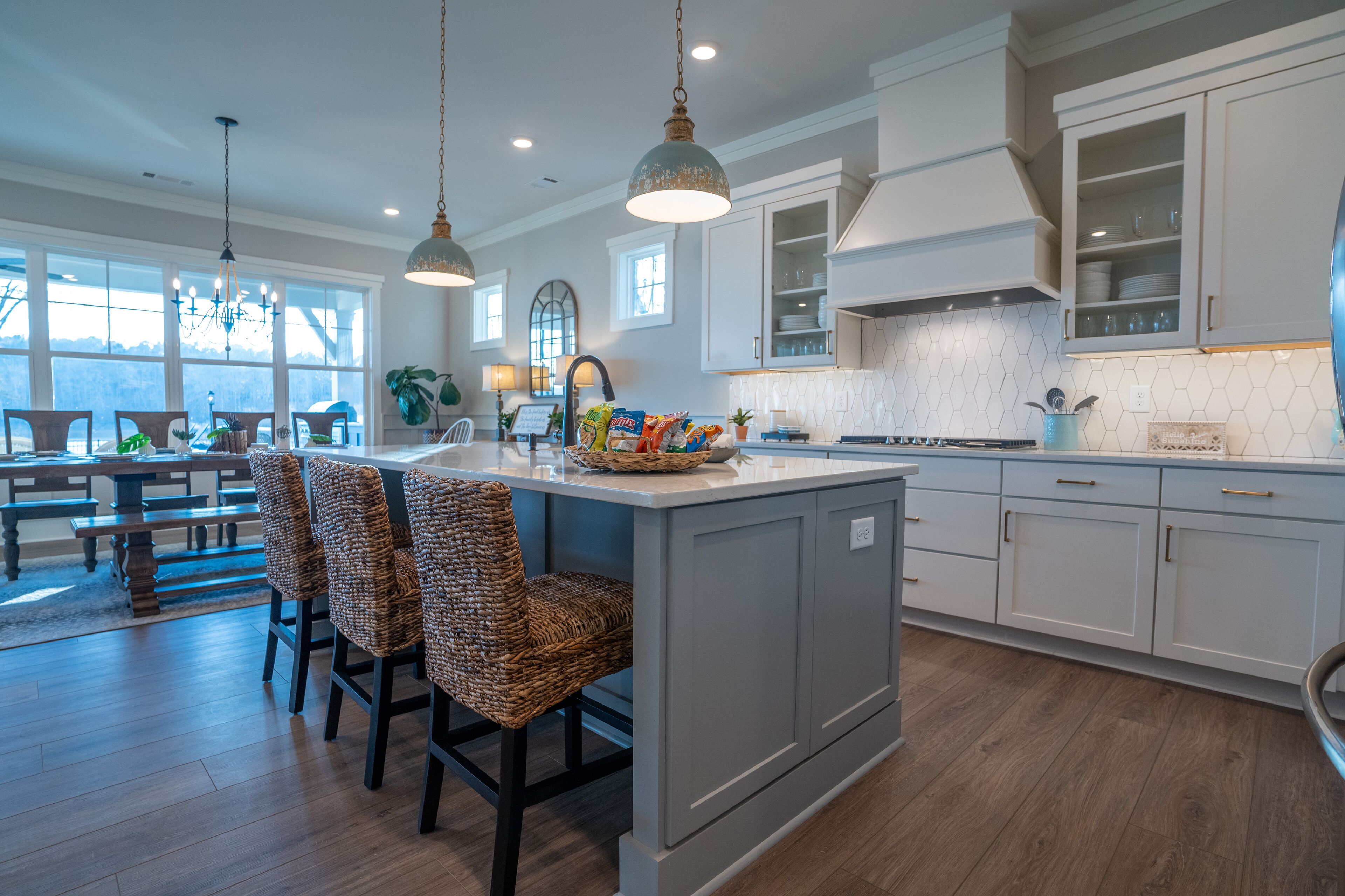 NEW Goose Nest Waterfront Cottage with Pool, Fire-Pit + Much More!