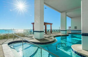 Pool - BeachFront - Ocean View- Majestic Beach Resort 709 (Panama City Beach)