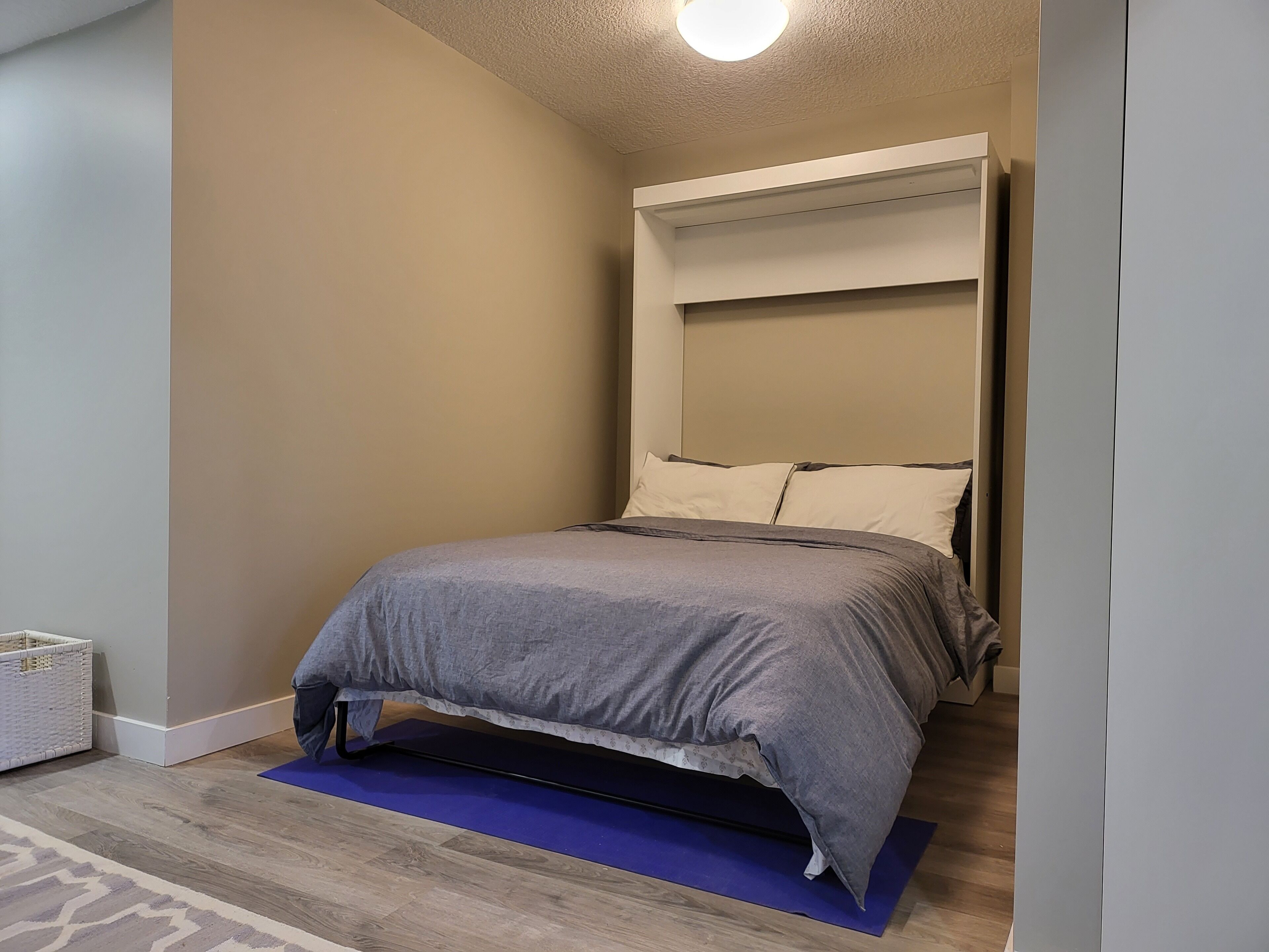 Affordable Suite close to Parks