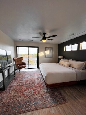 4 soverom, reiseseng for barn, wi-fi (inkludert) og sengetøy