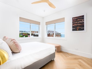 1 bedroom, desk, free WiFi, bed sheets - Boulevard 88 - Three (Sydney)