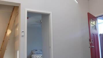 2 Schlafzimmer, Schreibtisch, kostenloses WLAN, Bettwäsche