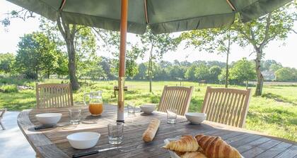 Chateau / Country House