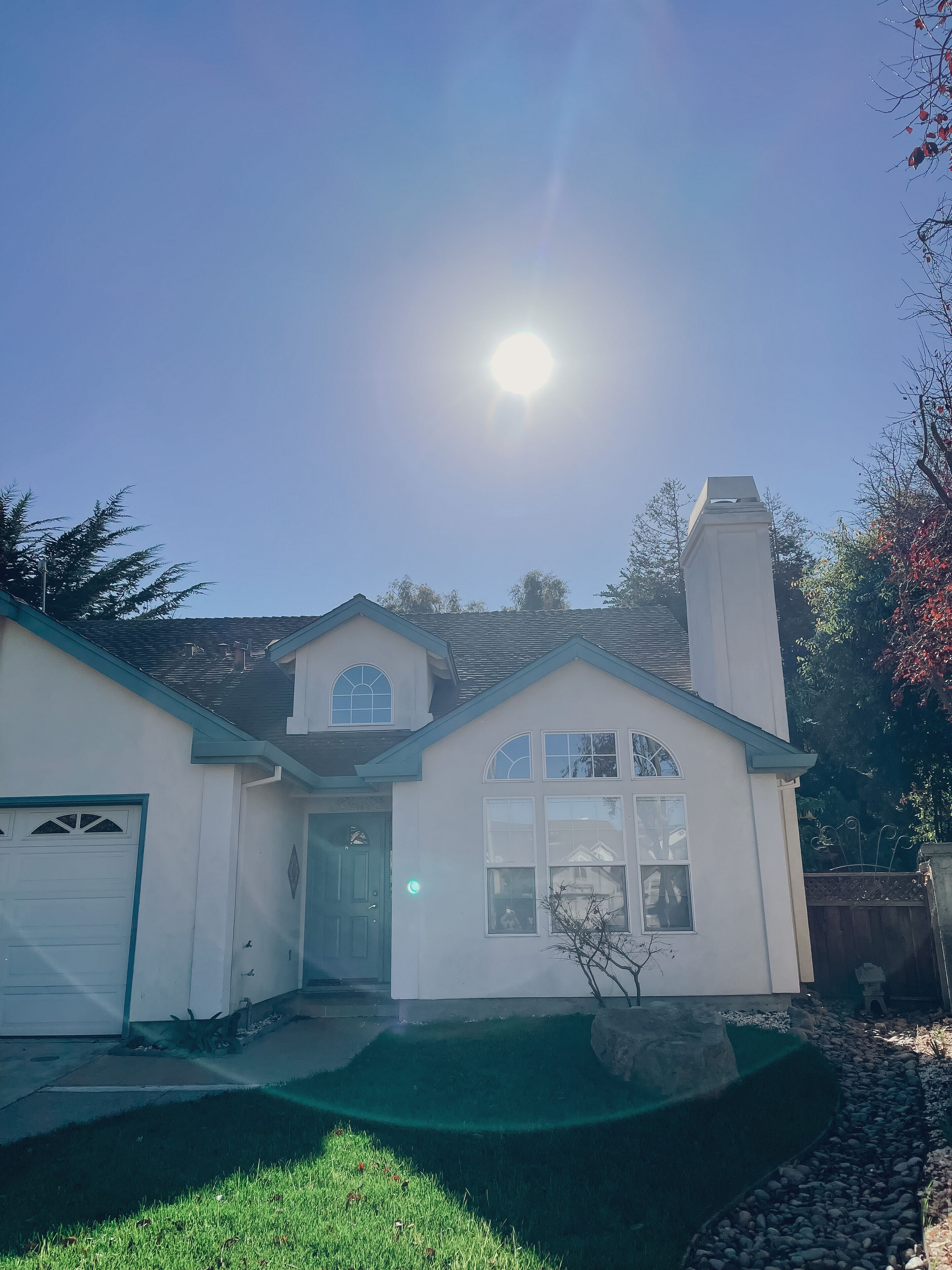 Bay Area Coastal Hideaway - Remodeled family size home! - 25 min from the beach!