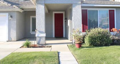 Tulare Cozy and Quiet Home near Sequoia Nat'l Park