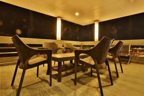 Daily cooked-to-order breakfast for a fee