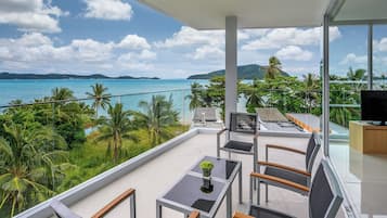 Room, 2 Bedrooms, Sea View | 1 bedroom, minibar, in-room safe, desk