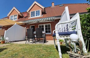 Unclassified image, 3 of 22, button