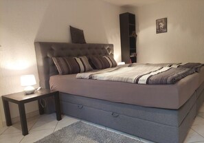 1 Schlafzimmer, WLAN, Bettwäsche