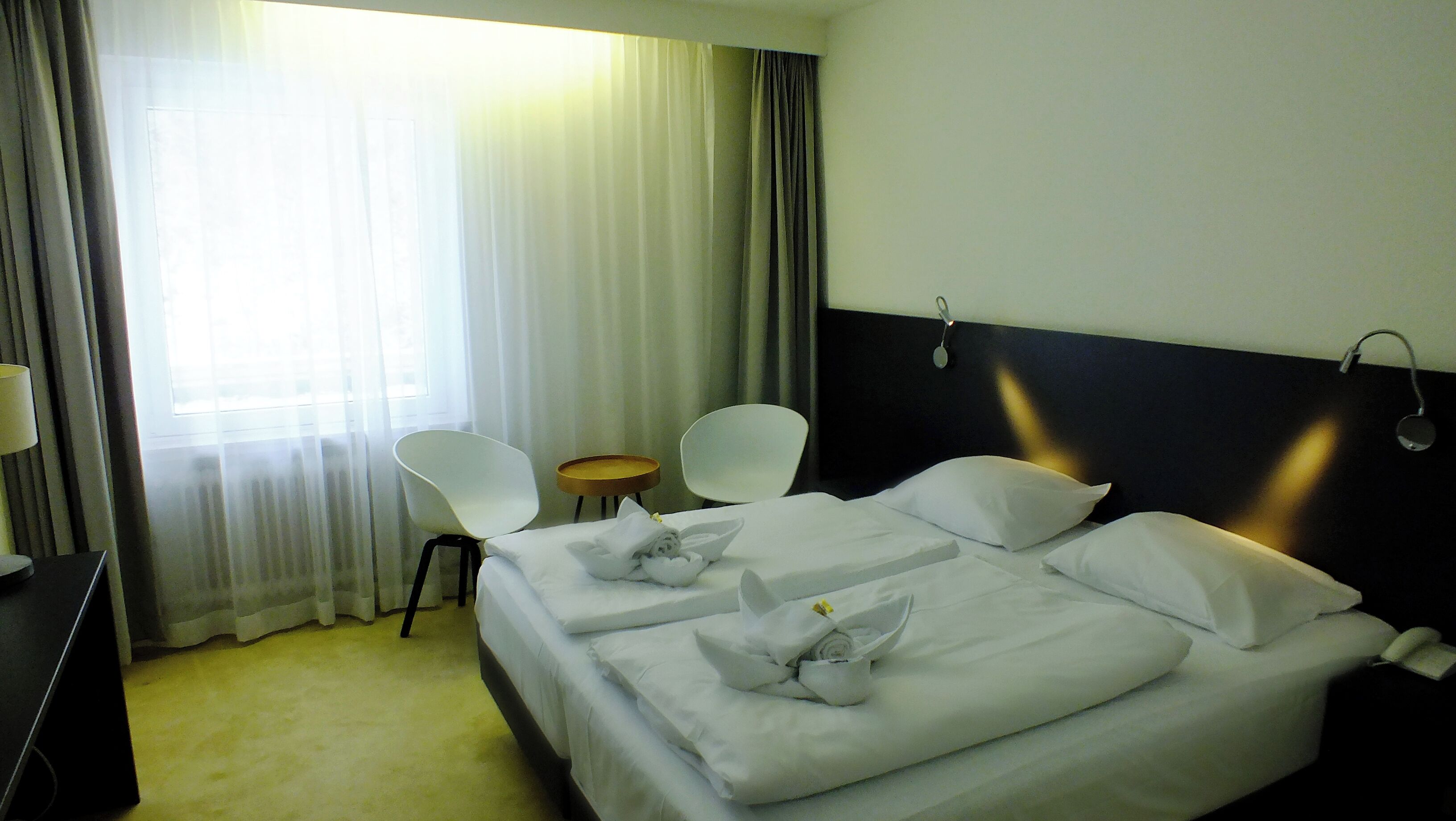 Basic Double Room | Free WiFi, bed sheets