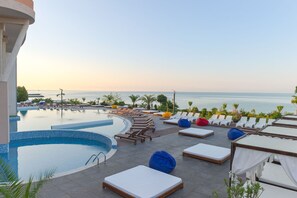 Indoor pool, seasonal outdoor pool
