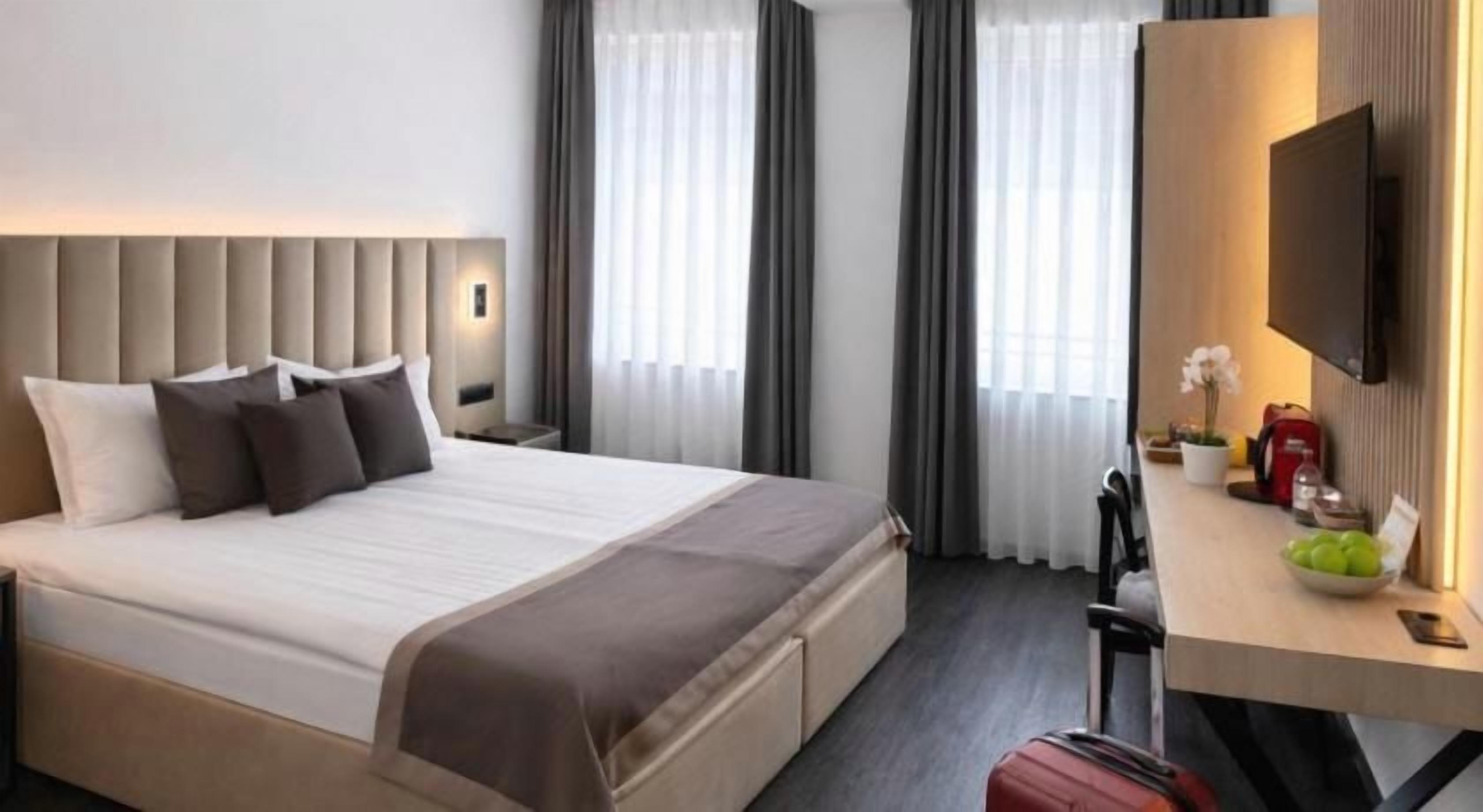 Literie hypoallergénique, minibar contenant certains articles gratuits