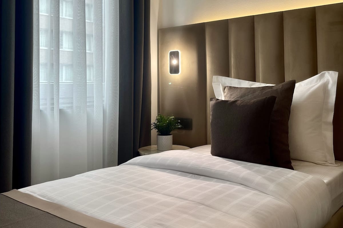 Premium Double or Twin Room | Hypo-allergenic bedding, free minibar items, in-room safe
