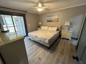 3 bedrooms, desk, iron/ironing board, free WiFi