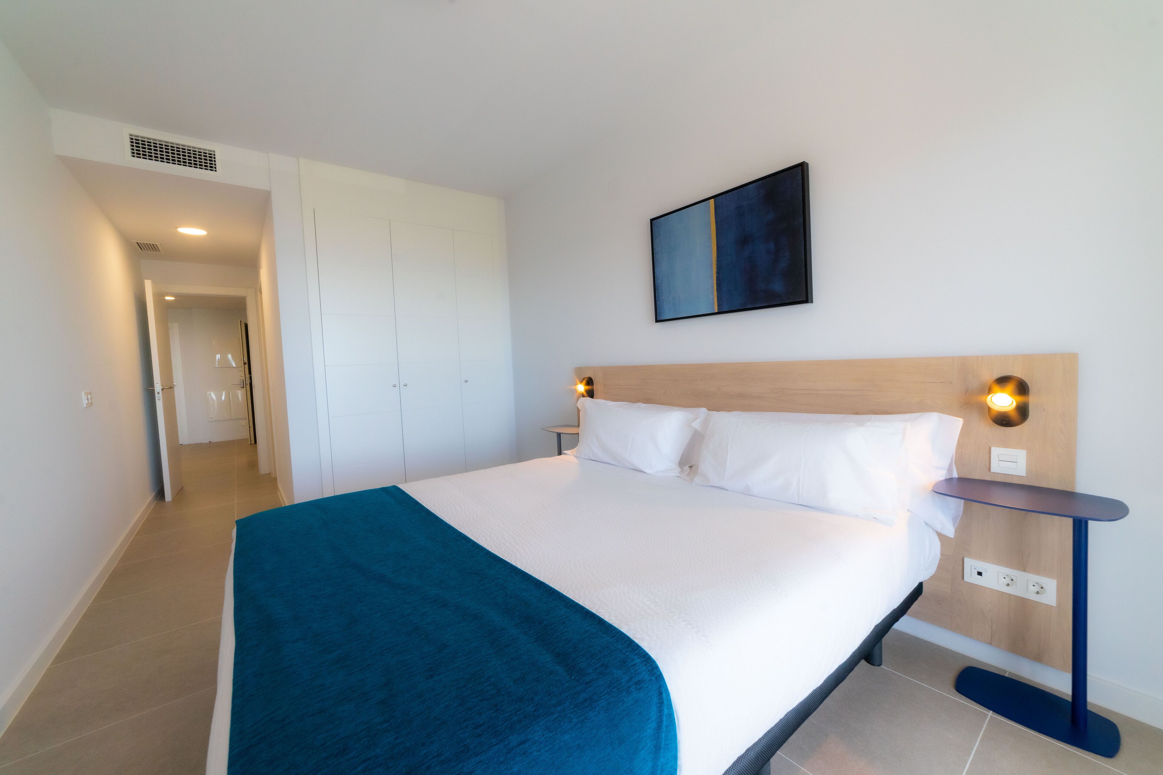 3 bedrooms, in-room safe, iron/ironing board, free WiFi