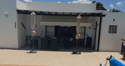 Villa julima 110 m2 3 ch AC everywhere wifi broadband, tv uk heated pool