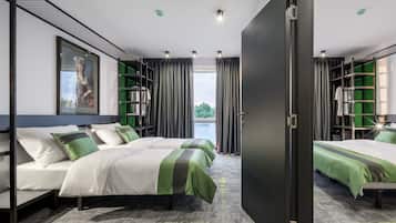 2 bedrooms, Frette Italian sheets, premium bedding, pillowtop beds