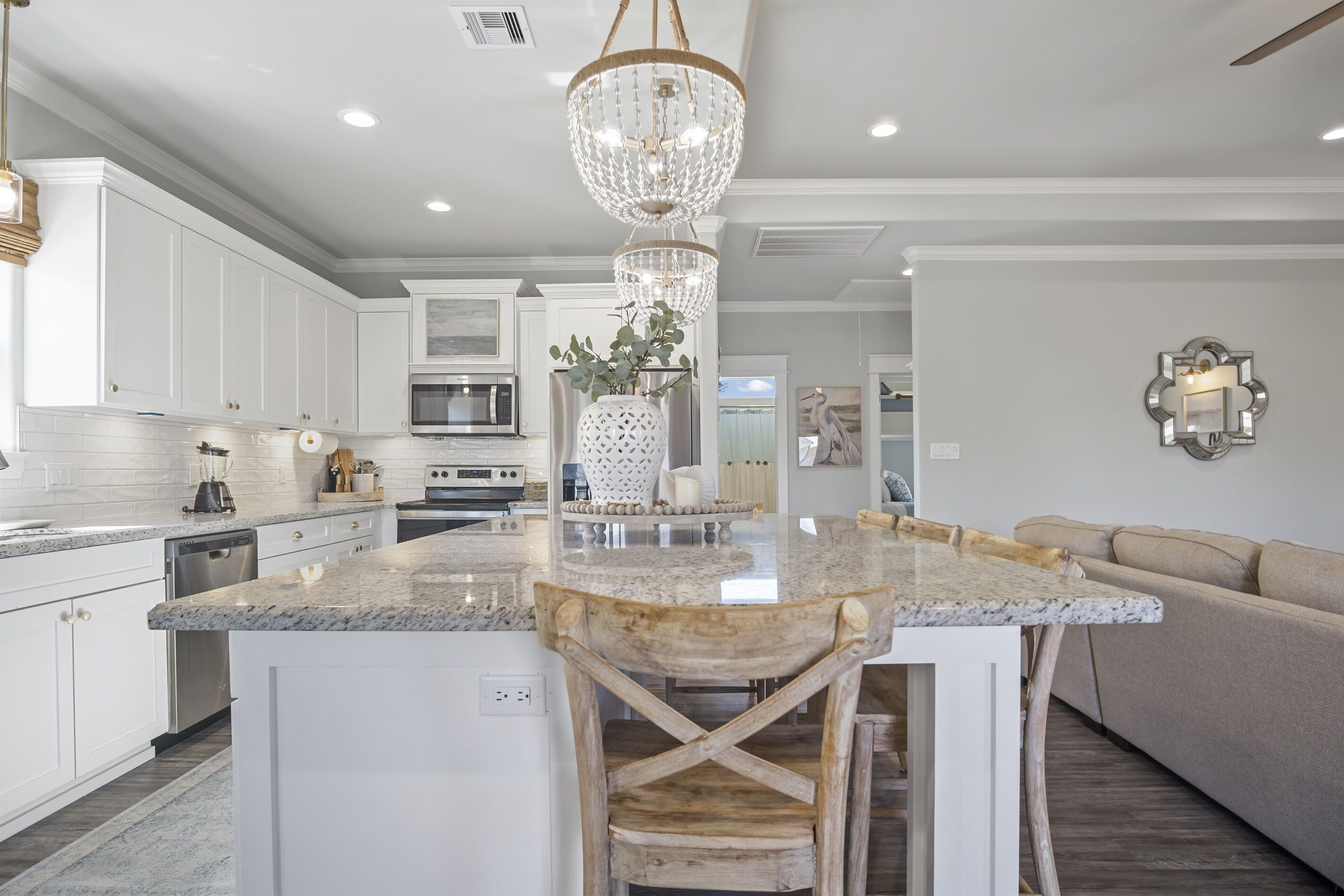 Ocean Eyes, Pet friendly, Cottage charm