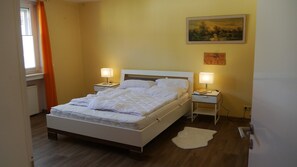 2 bedrooms, free WiFi, bed sheets