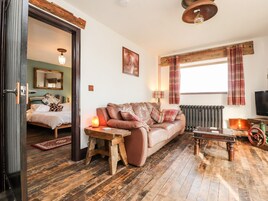 1 habitación, decoración personalizada y muebles diferentes 