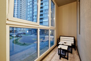 Interior - AmaFlat 47m2 City center. Bright and comfy. Modern building (Минск)