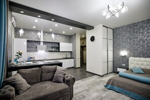 1 bedroom, WiFi - AmaFlat 47m2 City center. Bright and comfy. Modern building (Минск)