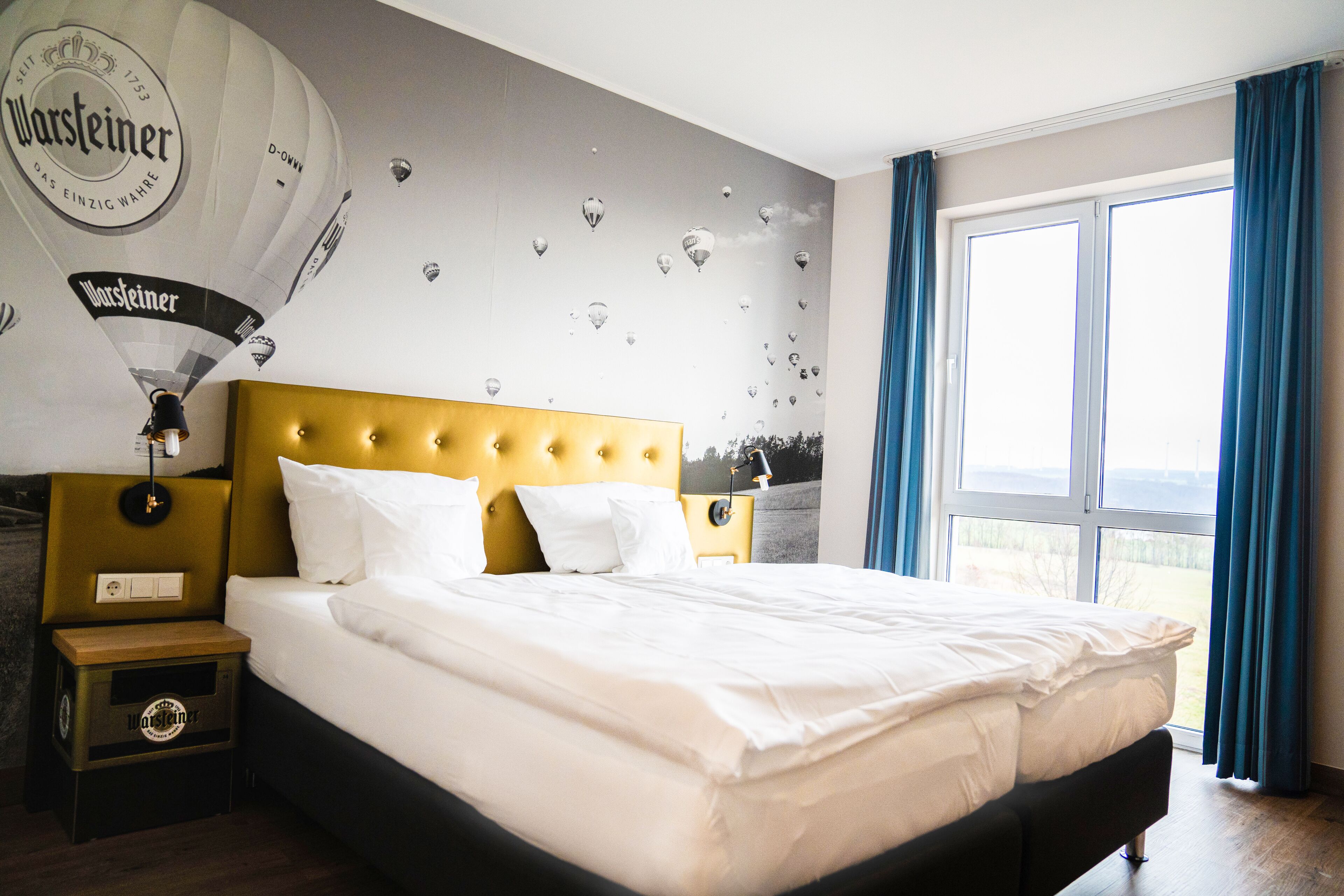 Business Room | In-room safe, desk, soundproofing, free WiFi