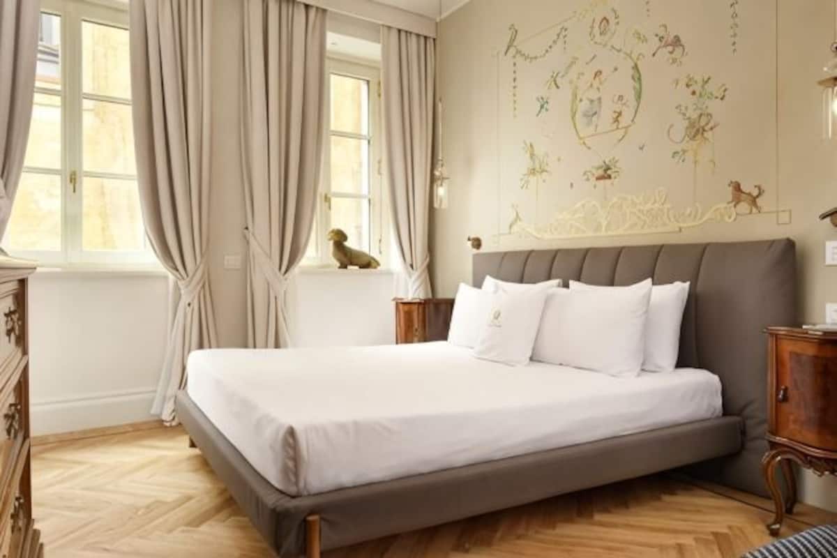 Ropa de cama de alta calidad, edredón y minibar