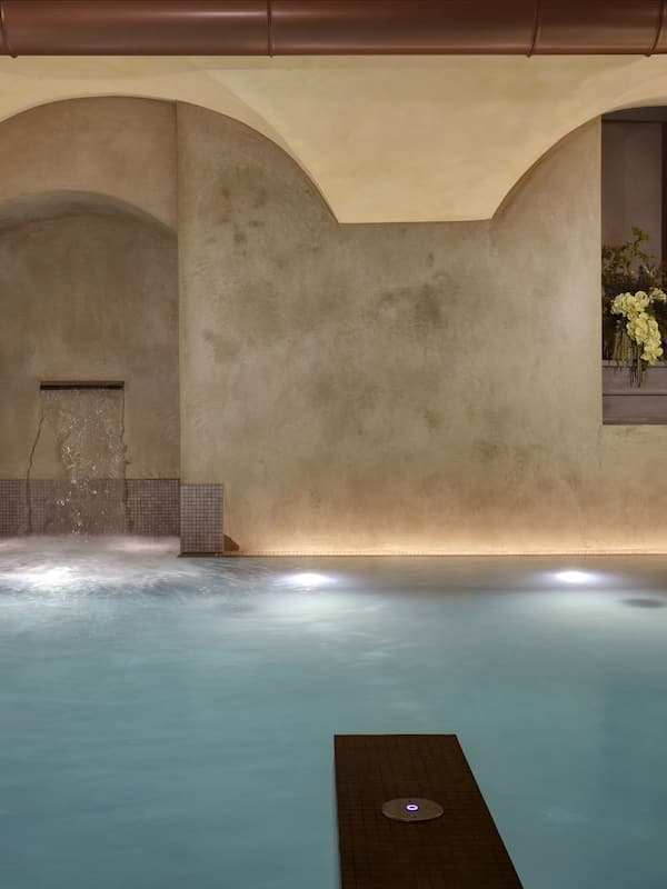 Sauna, hot tub, steam room, body treatments, facials, 3 treatment rooms