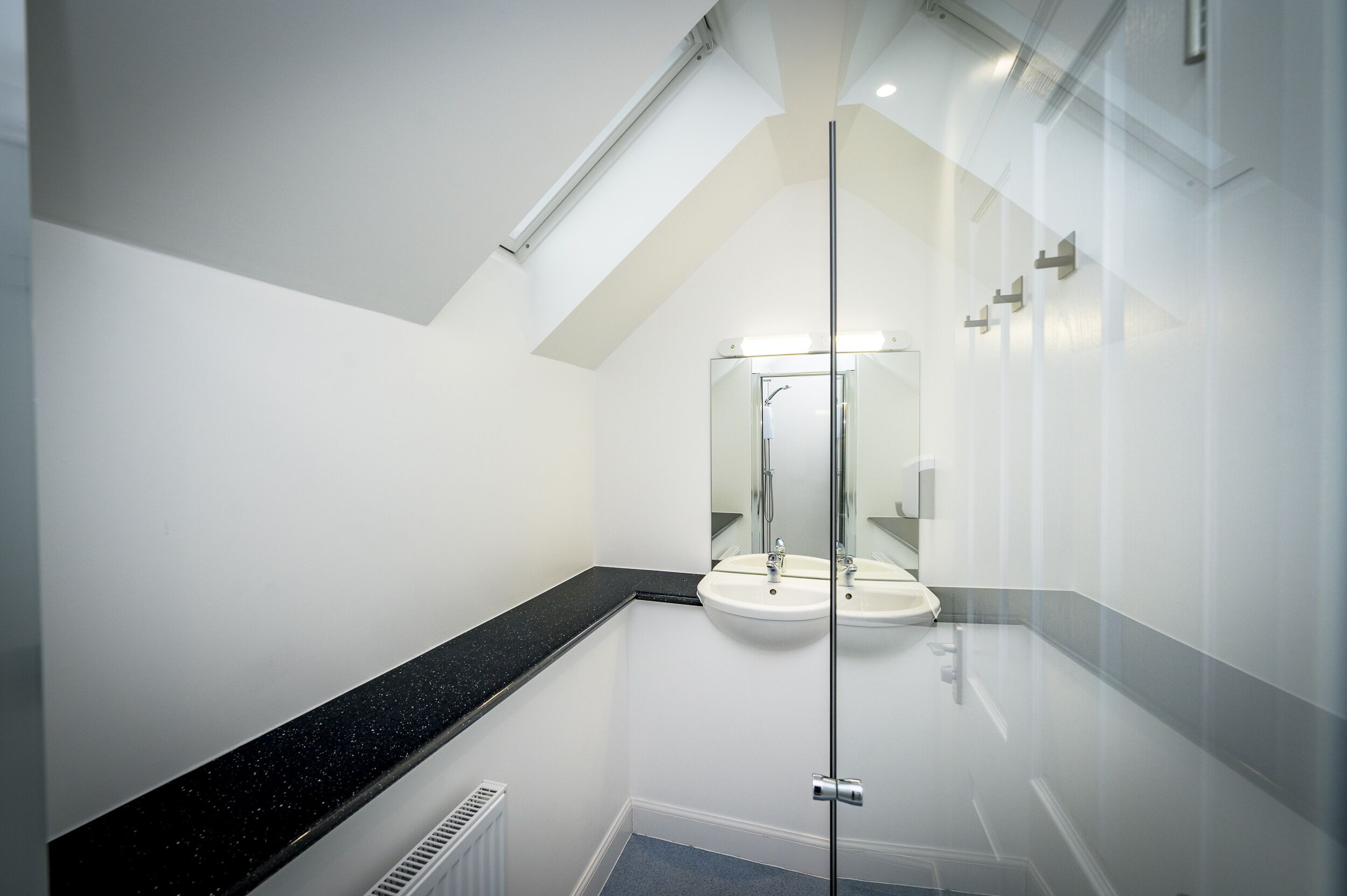 family room (six) | bathroom | shower, hydromassage showerhead, towels