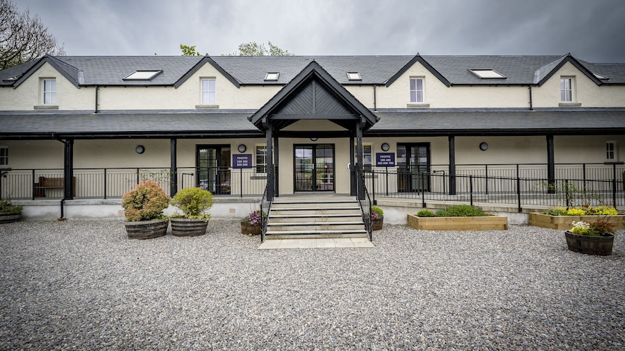 Loch Ness Bunk Inn
