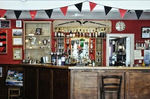 Bar (en la propiedad)