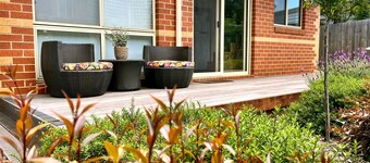 Wayfarer Cottage-walk to town, pet friendly